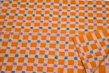 Load image into Gallery viewer, Hiranmayi : Sambalpuri Handloom Fabric - Pasapali
